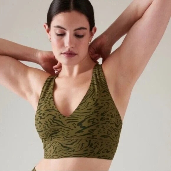 Athleta Olive Green Sports Bra - Picture 1 of 6